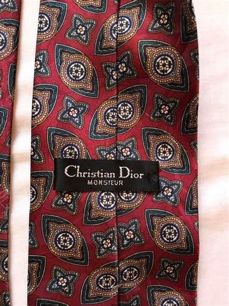 Corbata Christian Dior .